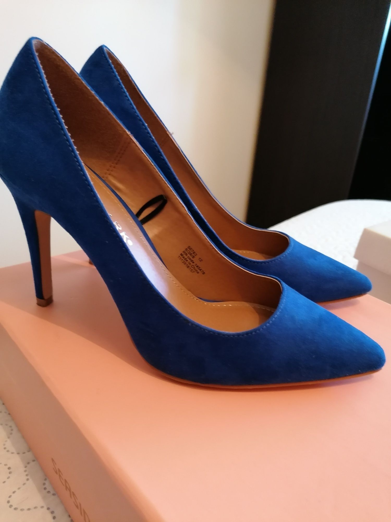 Sapato camurça azul