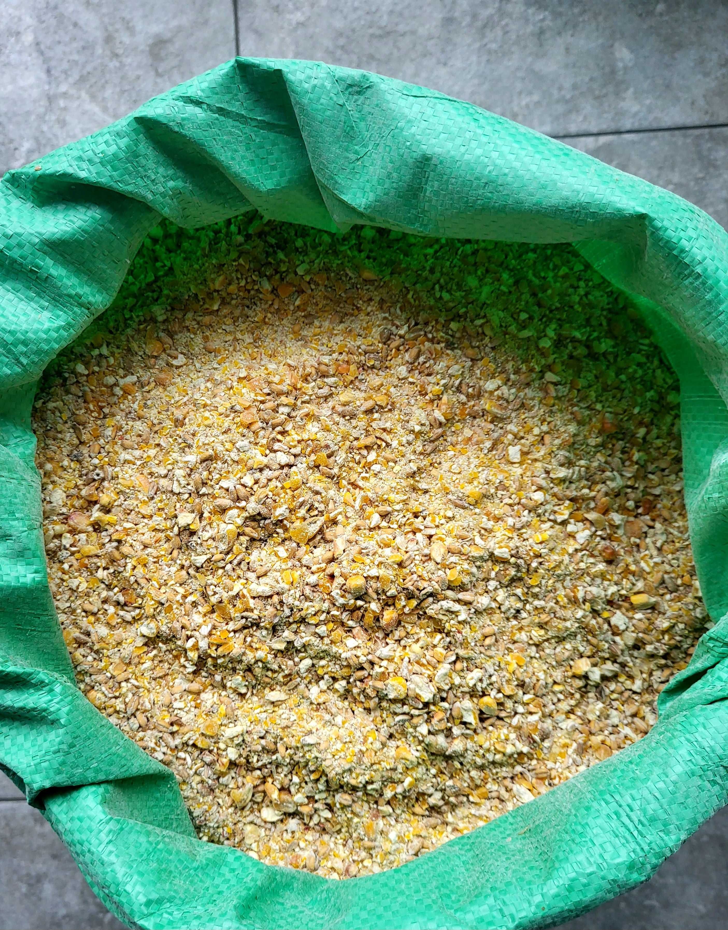KUKURYDZA GRUBO ŚRUTOWANA Z PSZENICĄ pszenica 25kg śrut z kukurydzy