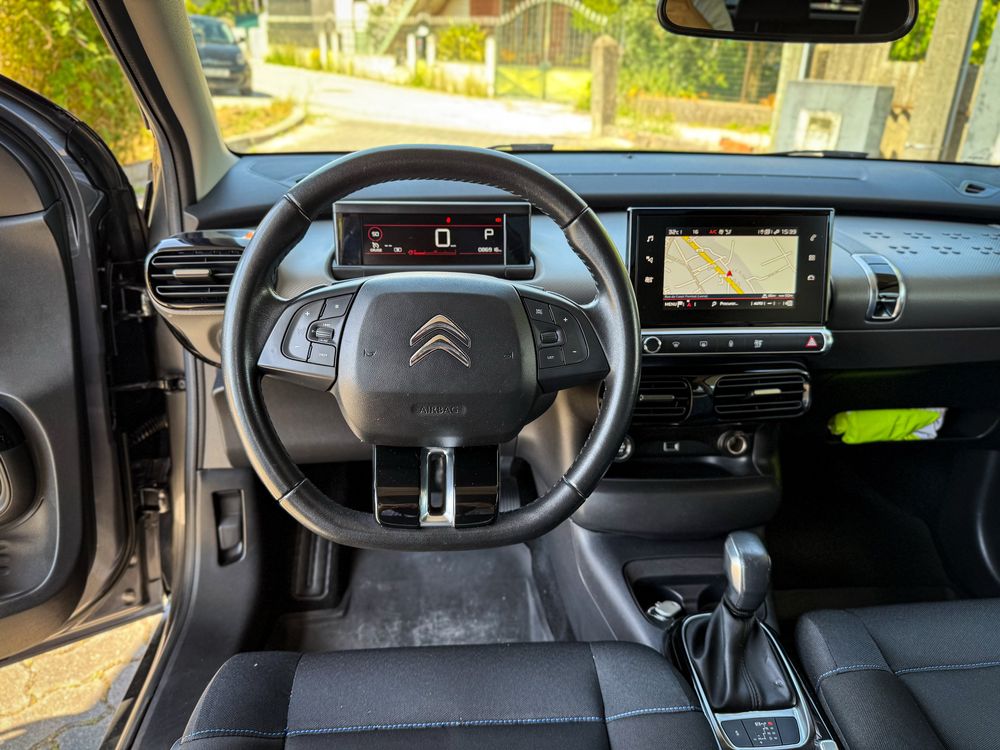 Citroën C4 Cactus 1.5 BlueHDI Automático desde 206€/mês