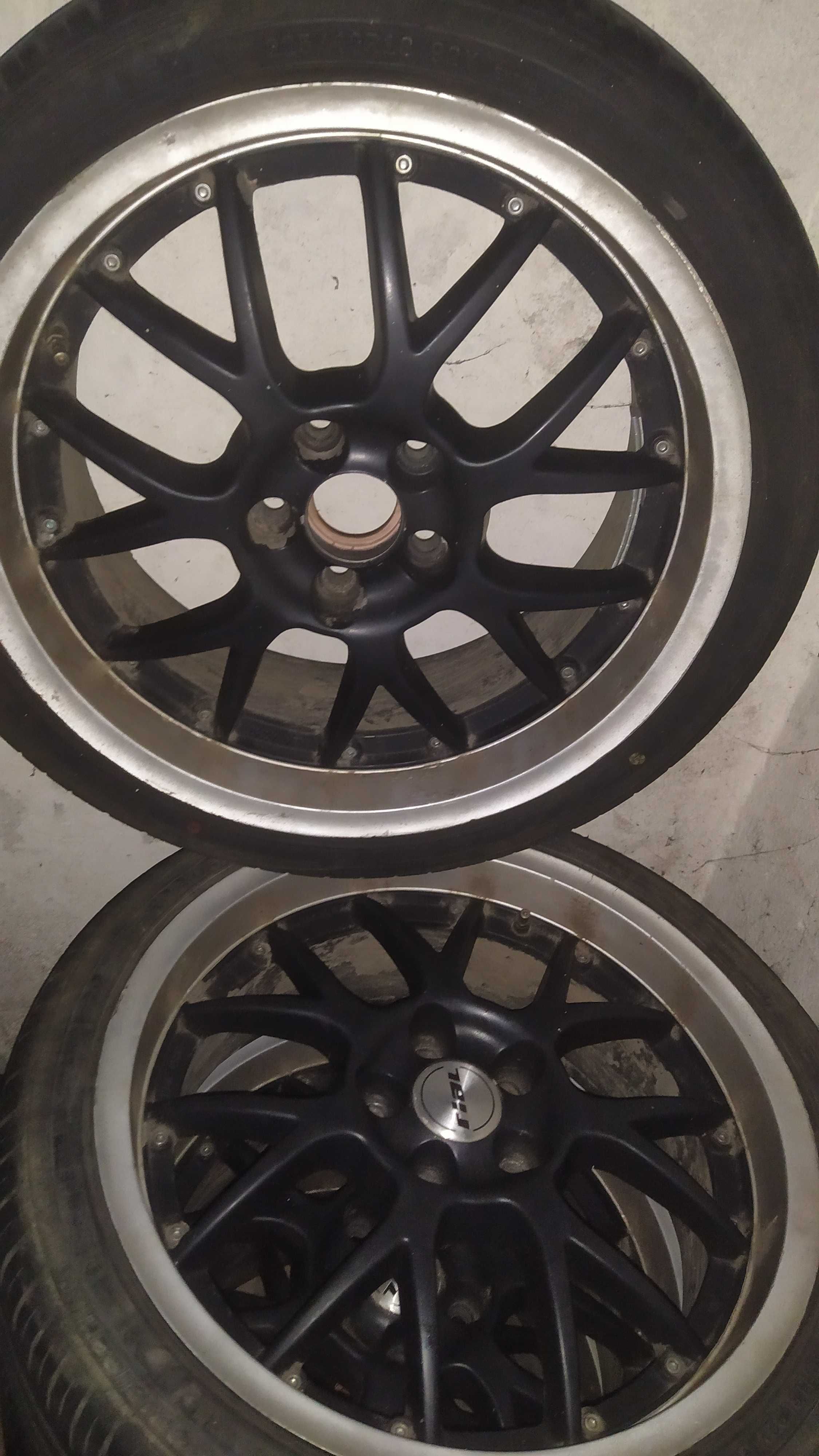 Felgi rial 18 z rantem z oponami 225/40/18 od VW