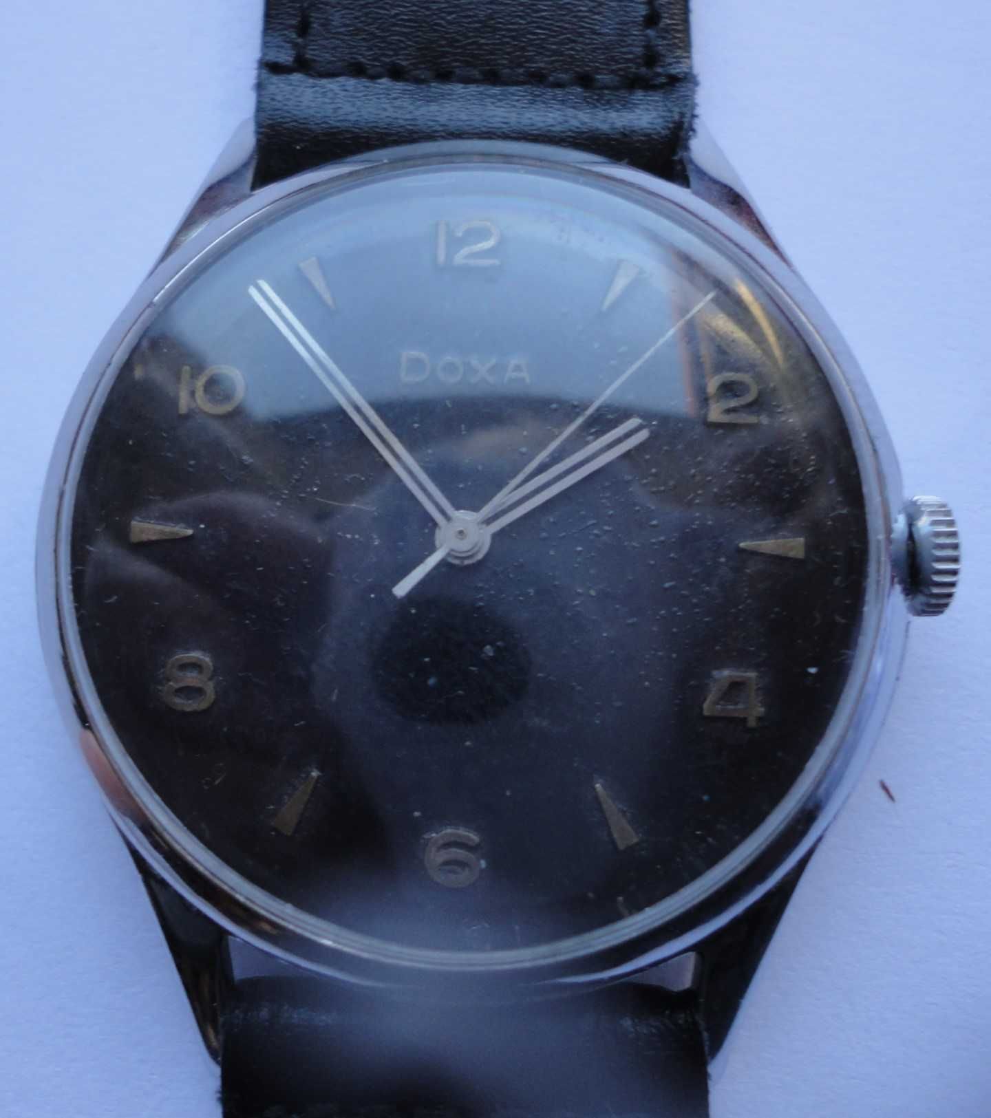 Szwajcarski zegarek duża czarna oryginalna Doxa 37 mm b.k.