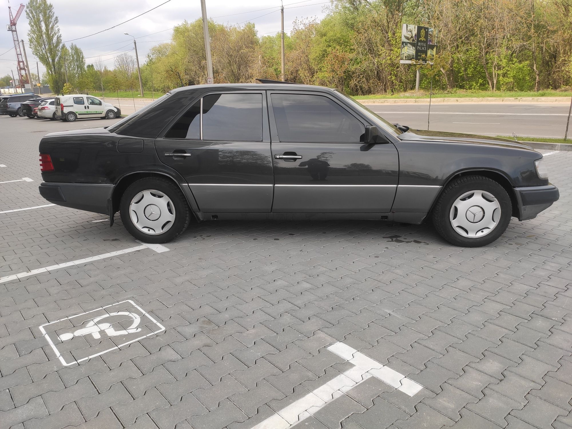 Mersedes Benz 124 газ/бенз