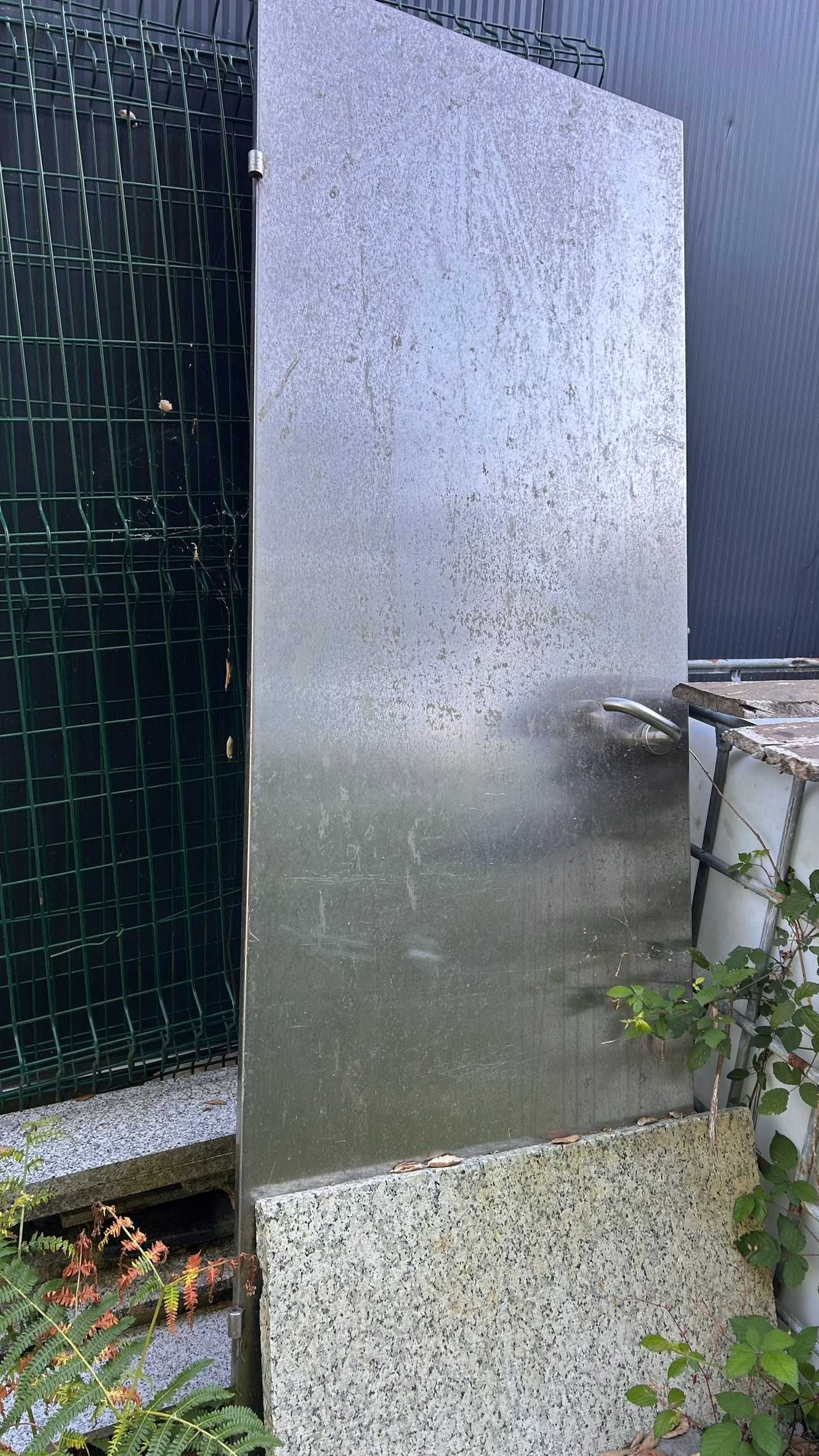 Porta em Inox – Robusta