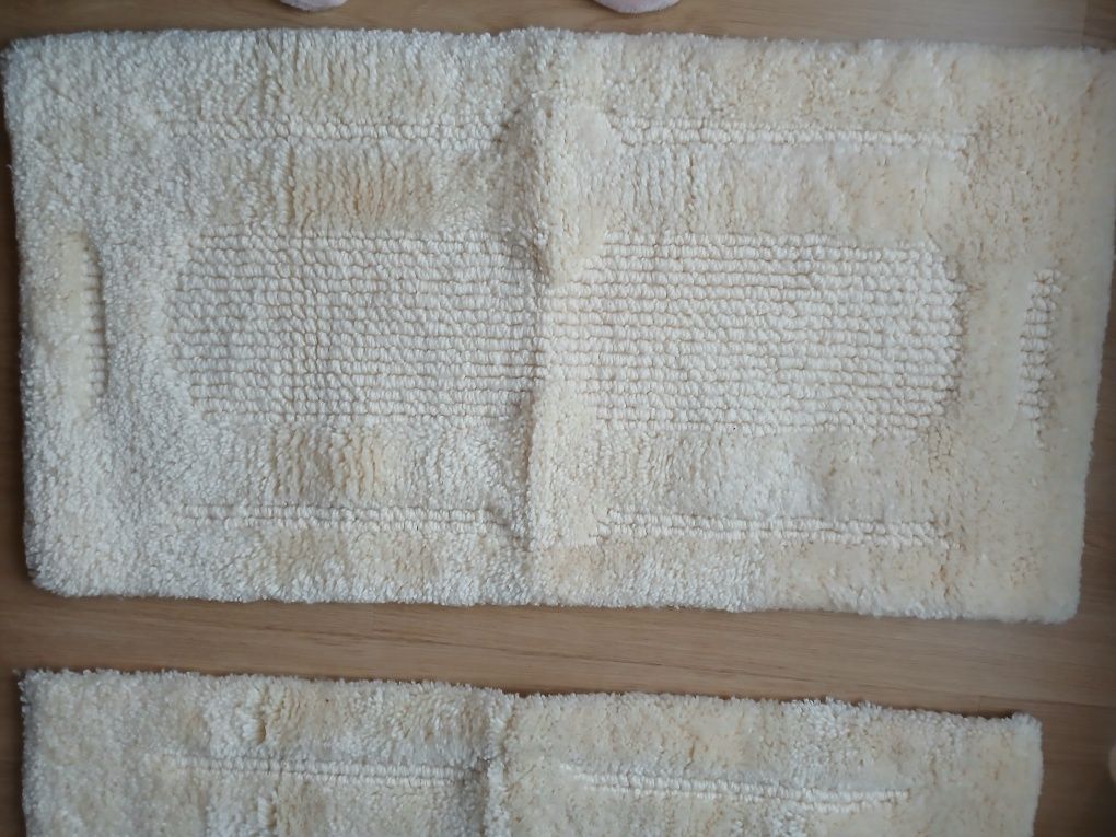 Tapetes quarto novos