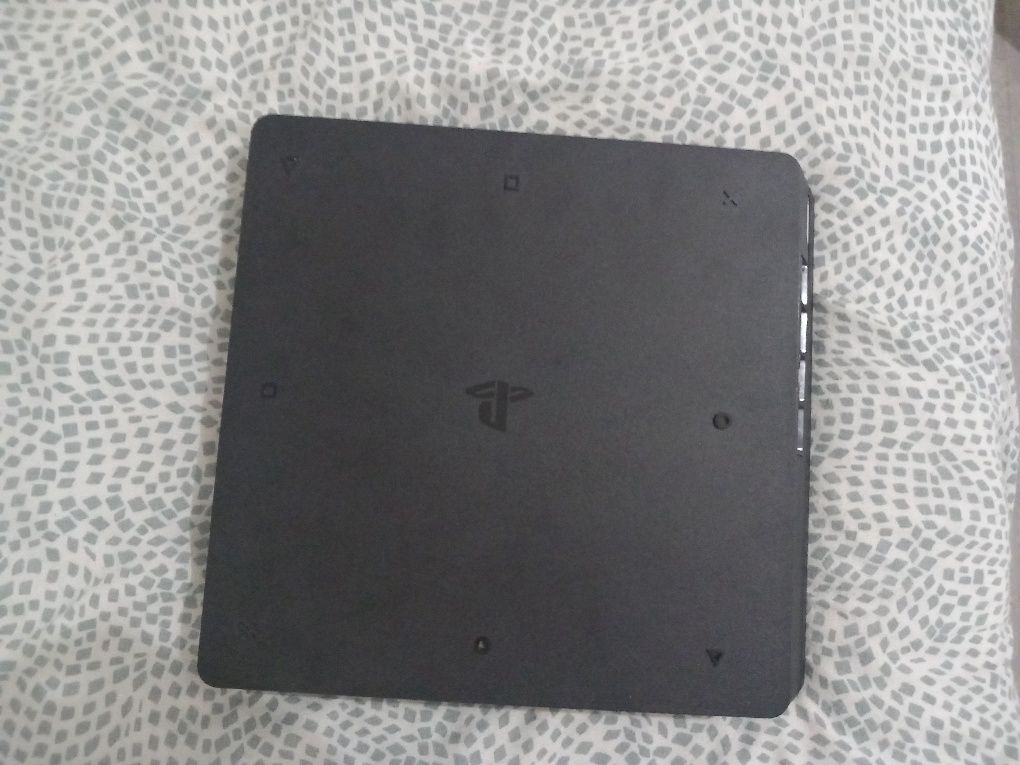 Ps4 Slim (usada) + Comando + Wwe 2k22