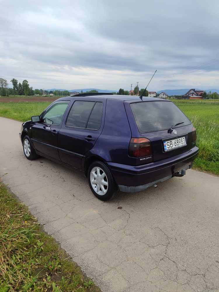 Golf 3 1.6 Bon Jovi  stan BDB Polecam takich juz nie ma!