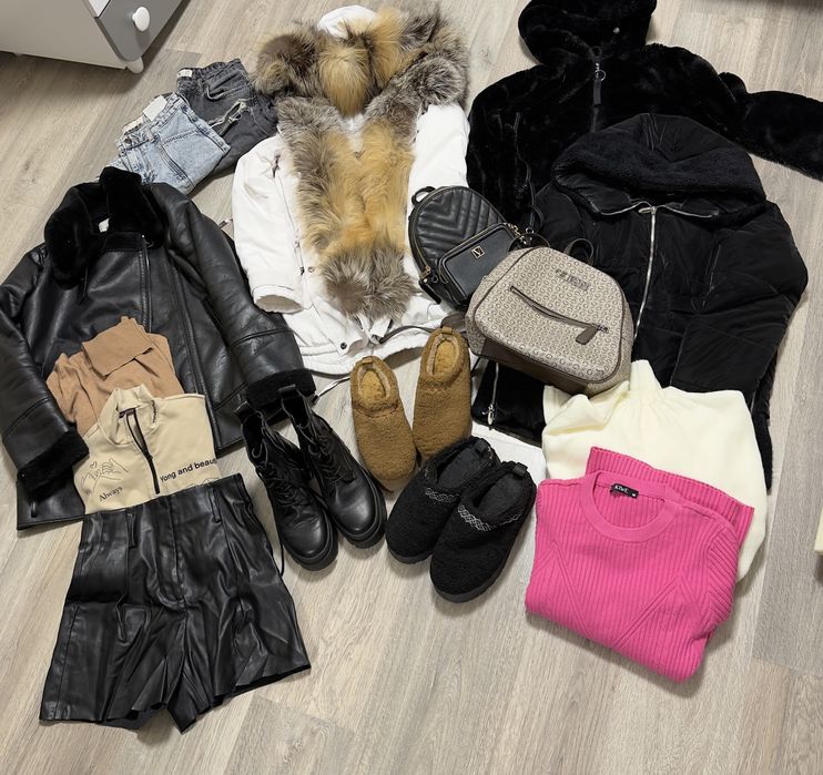 Пакет жіночого одягу, набір жіночих речей