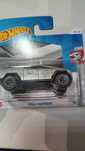 Hot wheels tesla cubertrack
