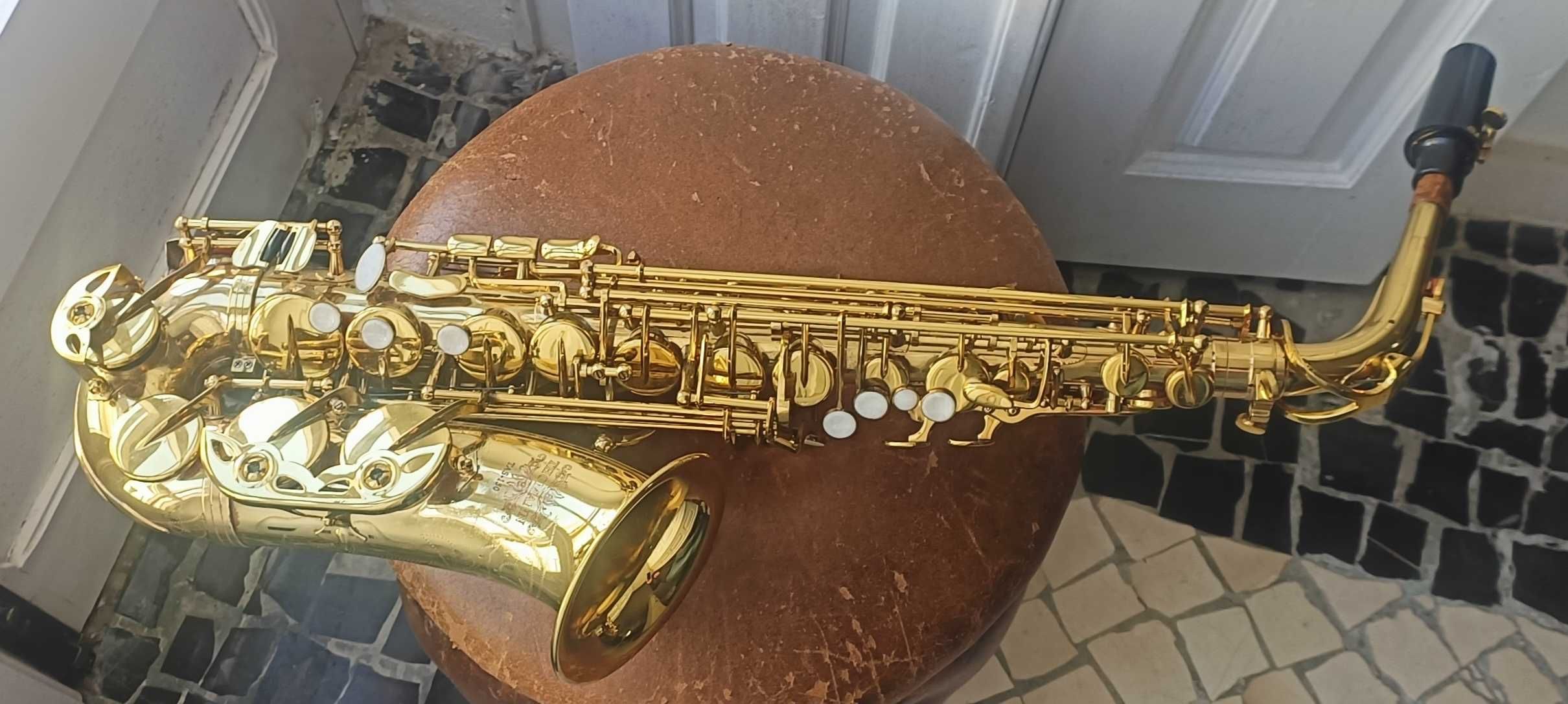 Saxofone alto TAS 150