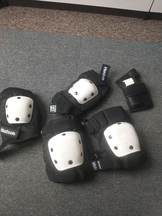 Niekompletne ochraniacze hudson L