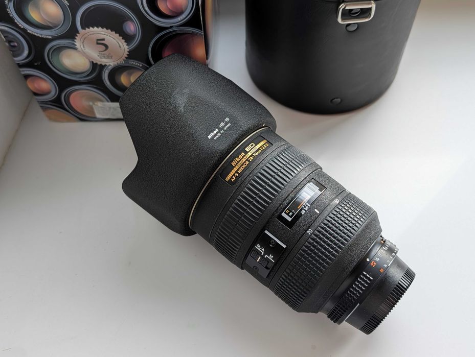 Об'єктив Nikon AF-S Nikkor 28-70mm 2.8