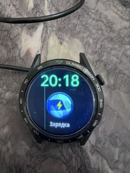 Часы ZEBLAZE btalk 3, с зарядкой На запчасти!