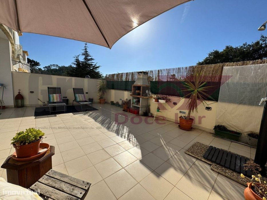Apartamento T2 com Terraço em Charneca da Cotovia (Sesimbra)