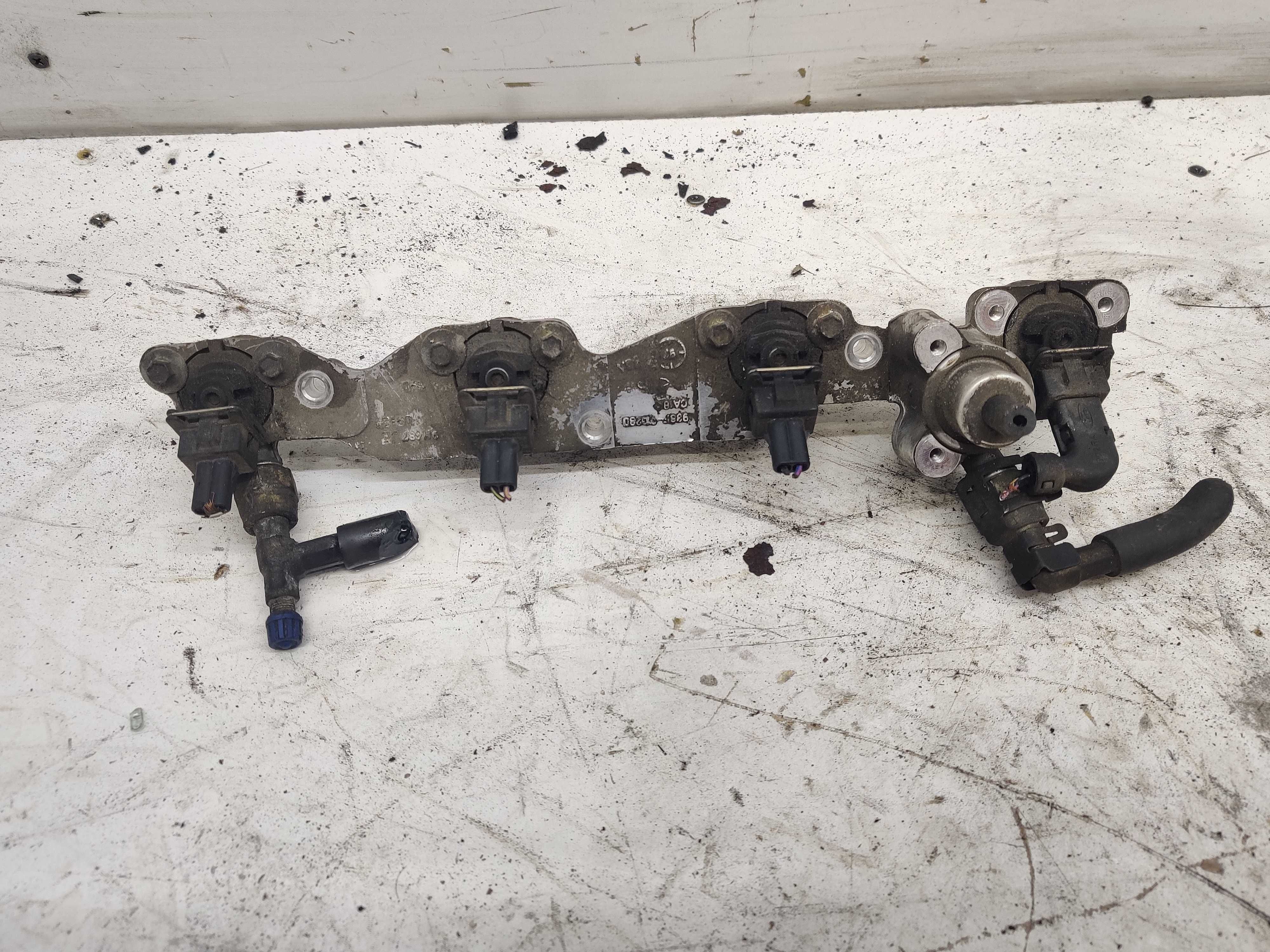 Ford Mondeo MK1 MK2 1.6 1.8 B Listwa Wtryskowa