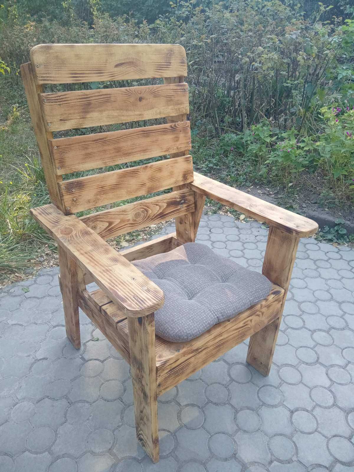 Стул-кресло из поддонов