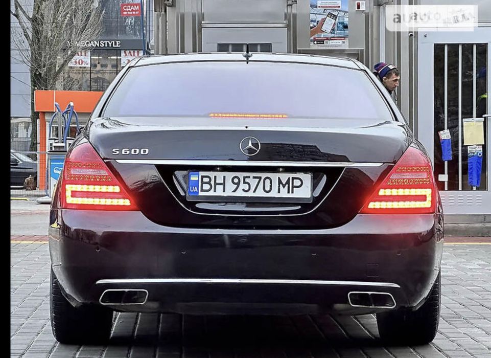 Mercedes W221 S600