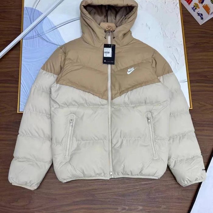 Пуховик Nike storm fit