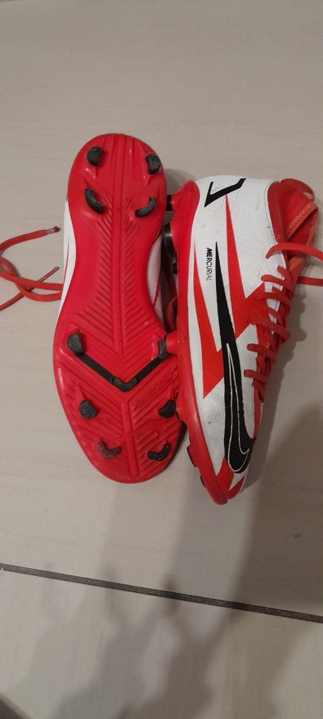 Buty nike do grania w piłke nożną korki cr7 r38