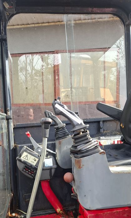 Minikoparka 2800kg 3lyzki transport