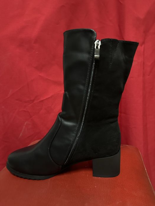 Жіночі зимові чобітки