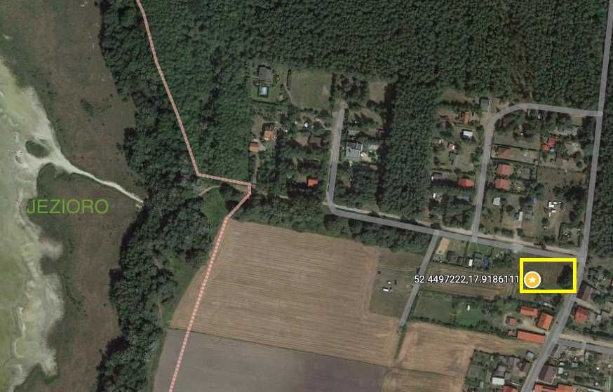 Wylatkowo sprzedam działkę budowlaną przy lesie i jeziorze .