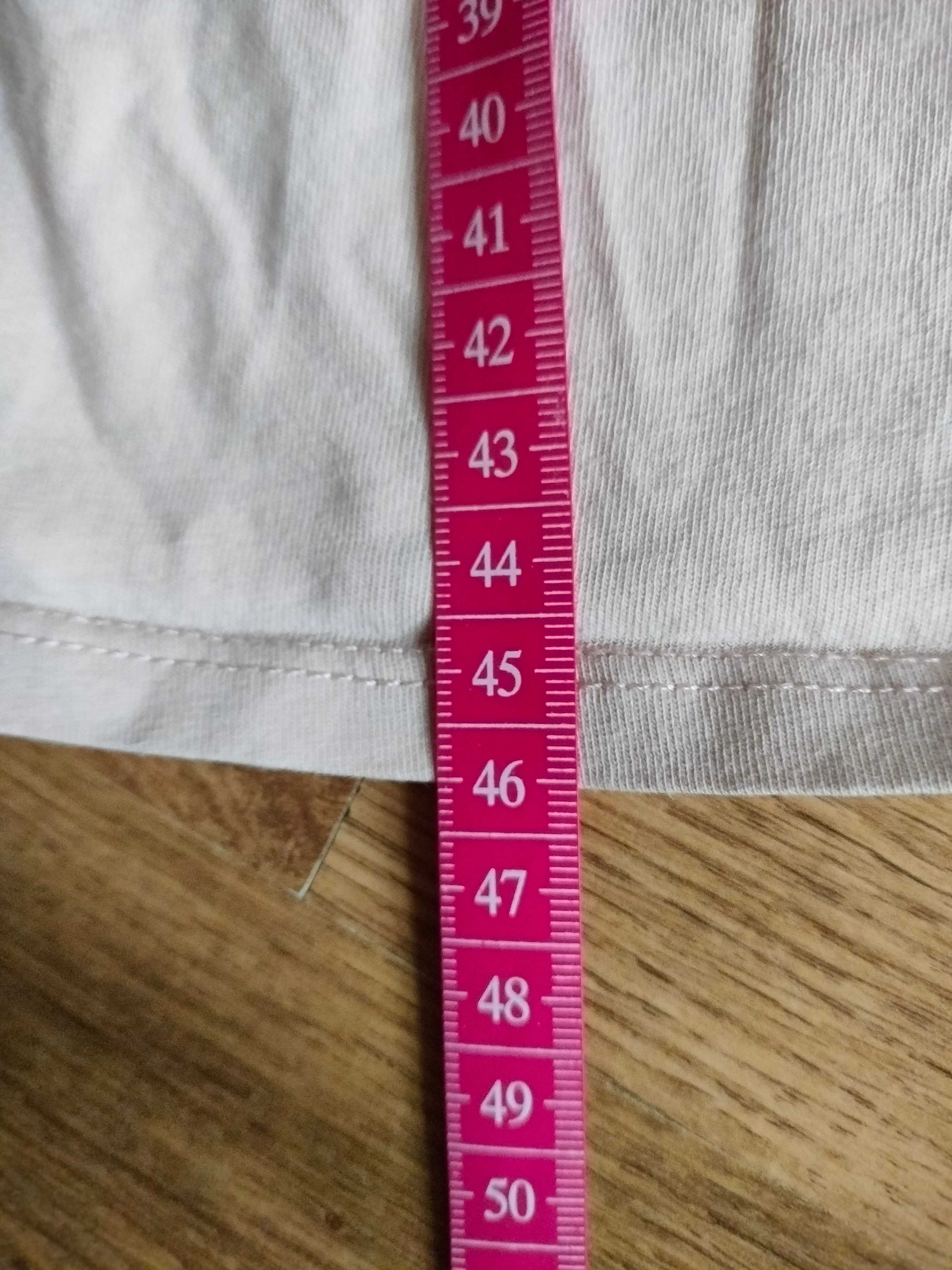 Koszulka H&M 134 cm z dekoracyjnym napisem