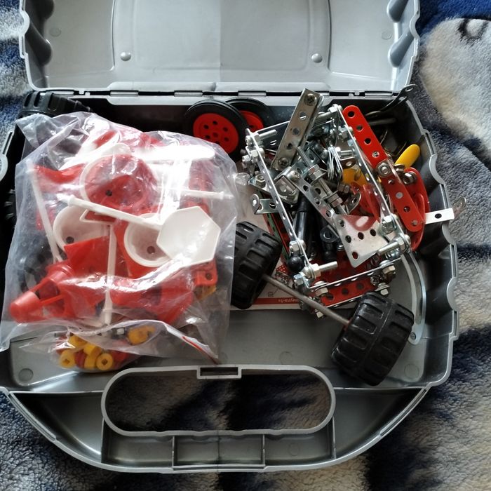 Іграшка дитяча Дитячий металевий конструктор