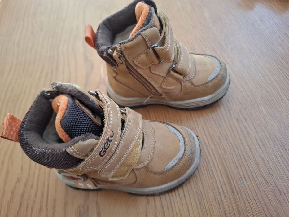 Sprzedam buty dziecięce