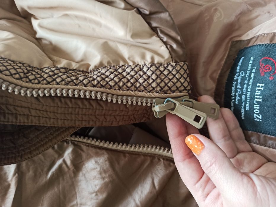 Пуховик 44 розмір