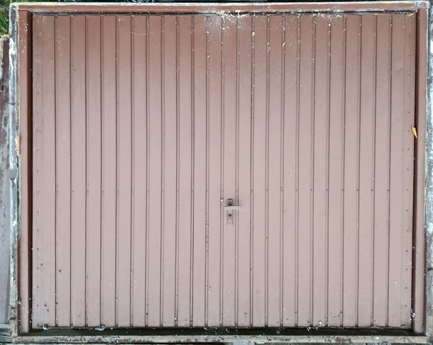 Drzwi garażowe z demontażu