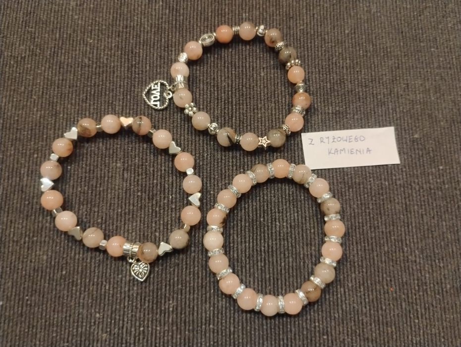 Sprzedam fajne bransoletki