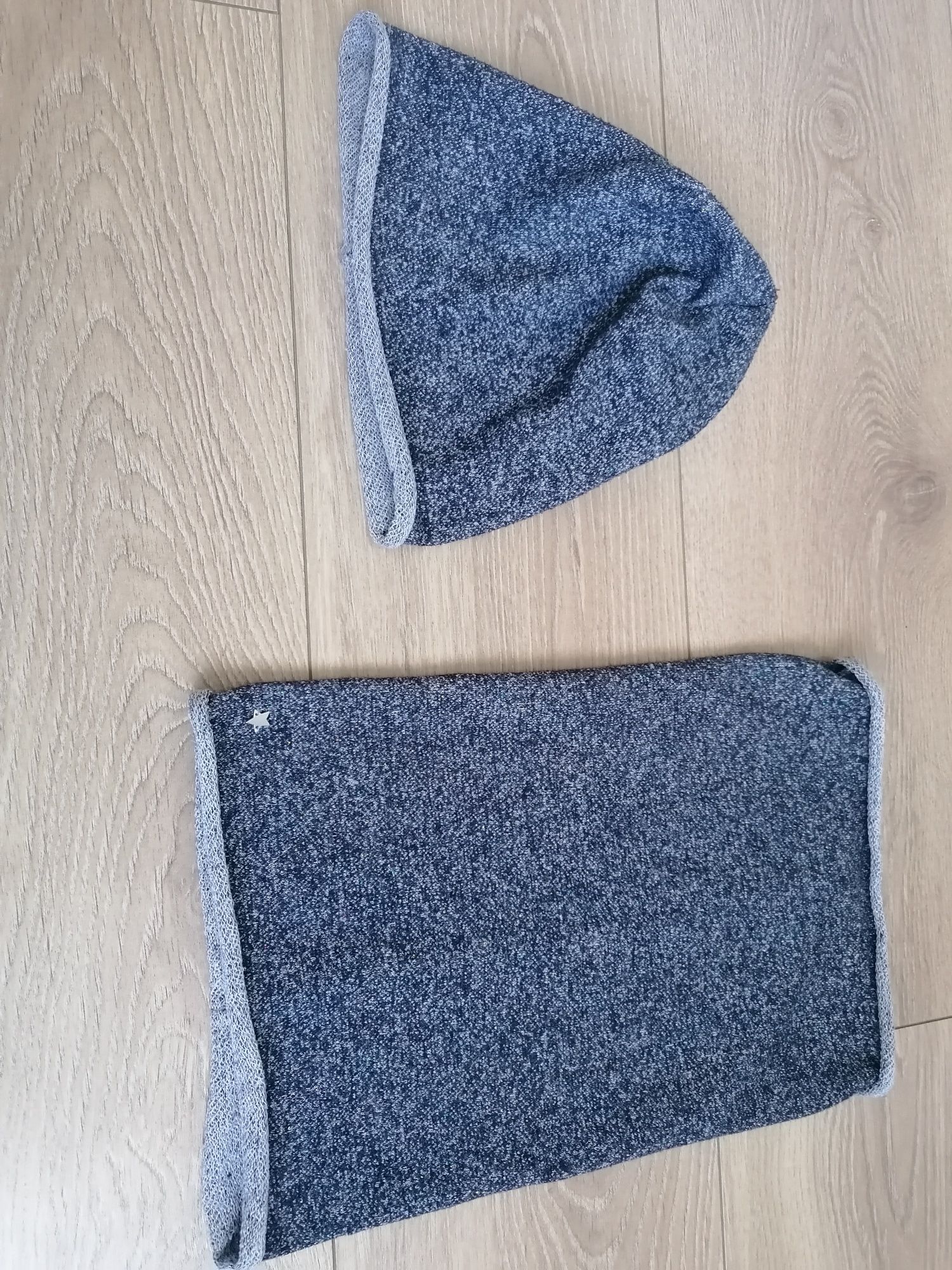 Zestaw czapka i komin rozm M