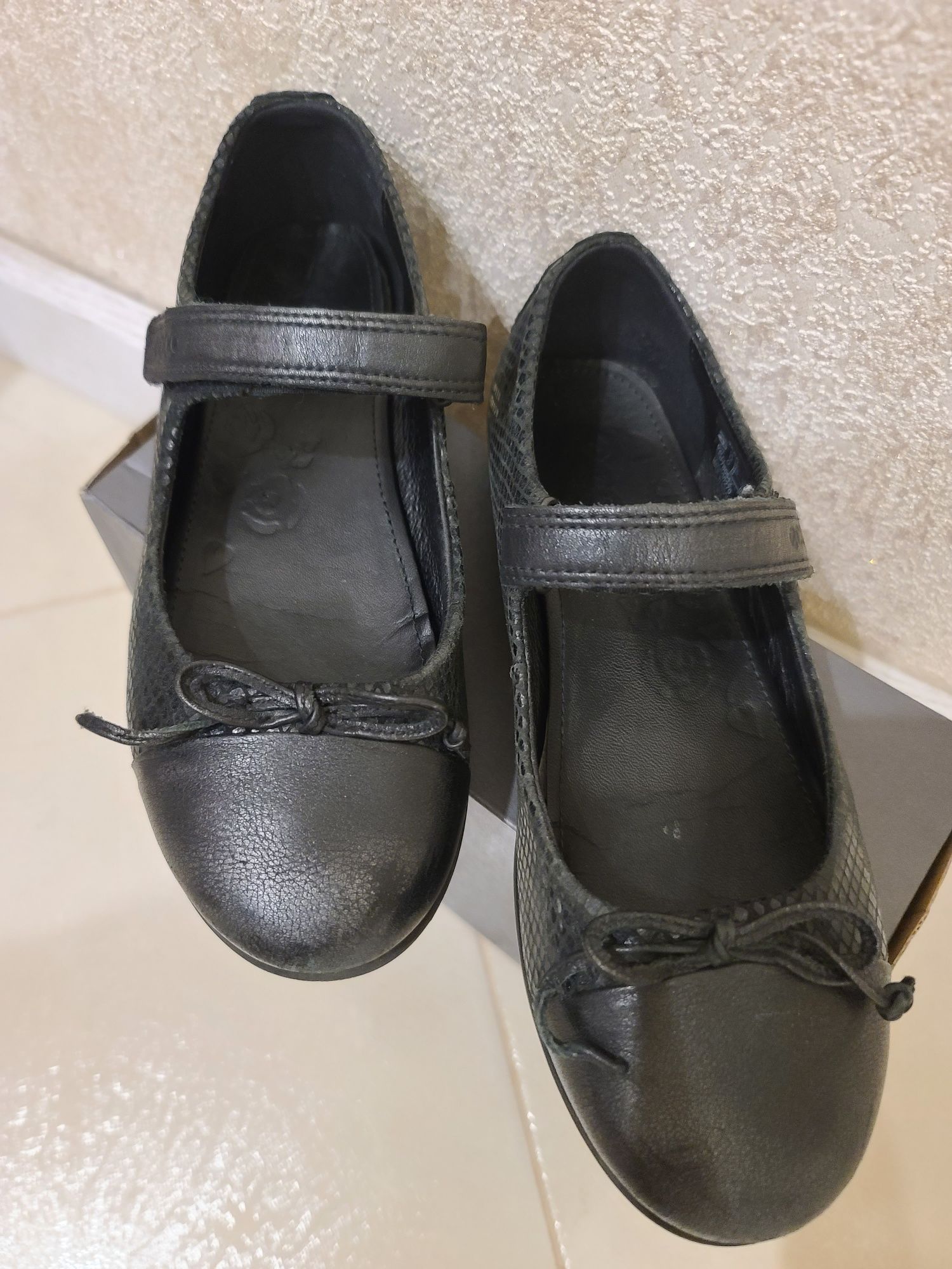 Туфлі дитячі ECCO розмір 35(22,5см)
