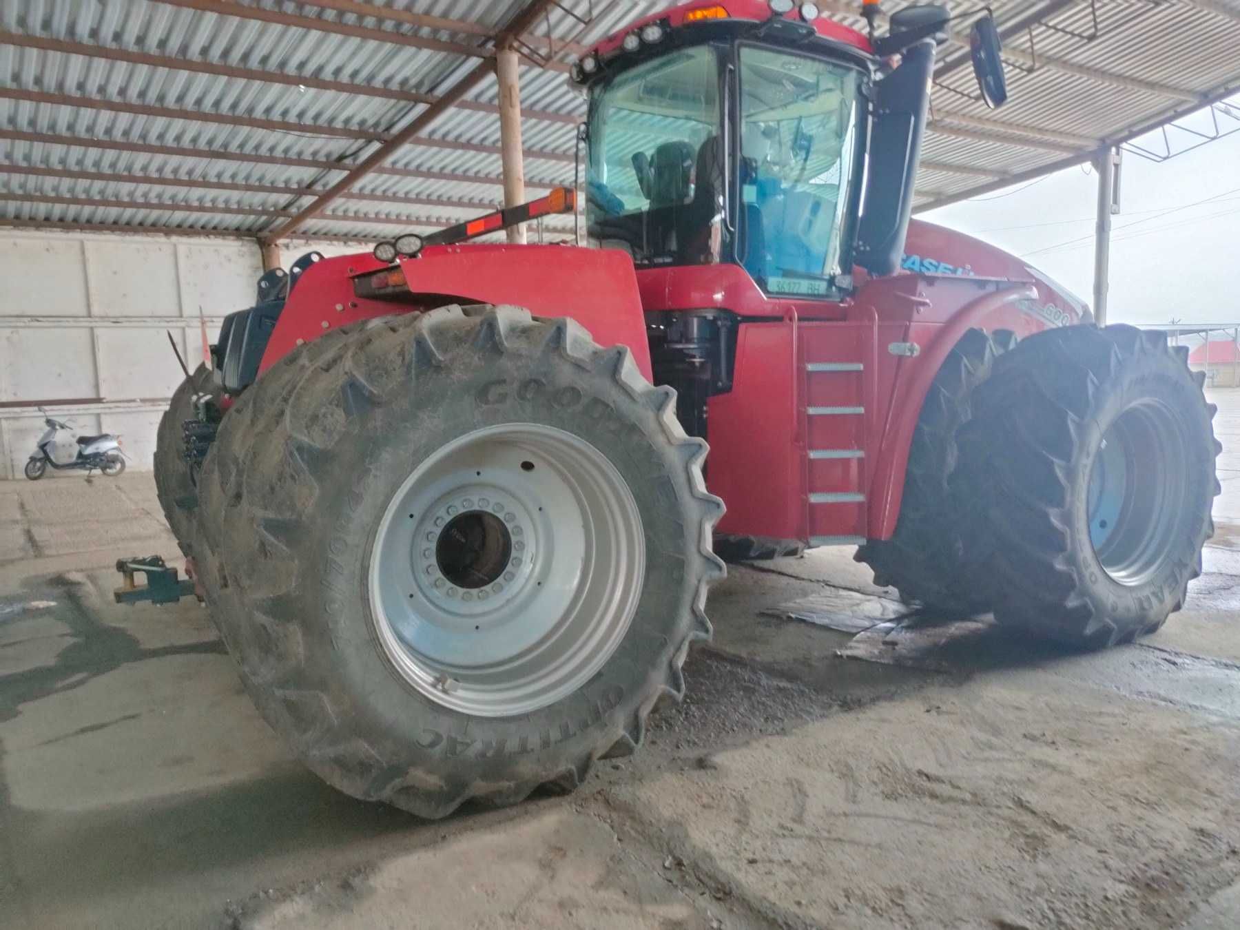 CASE IH STEIGER 600 Трактор колісний