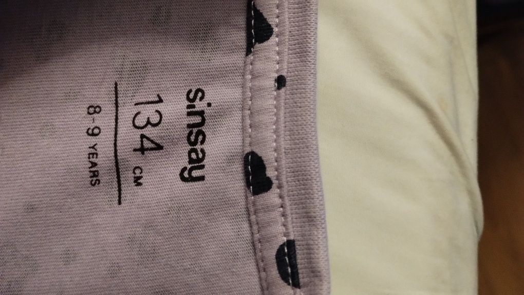 T-shirt dziewczęcy 134.