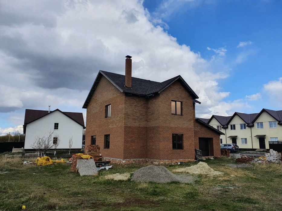 продається новий будинок