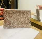 Torebka ASOS ala Bottega Veneta skóra zamszowa naturalna