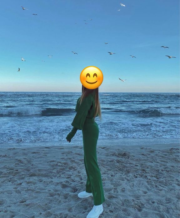 Продам изумрудный костюм ангора