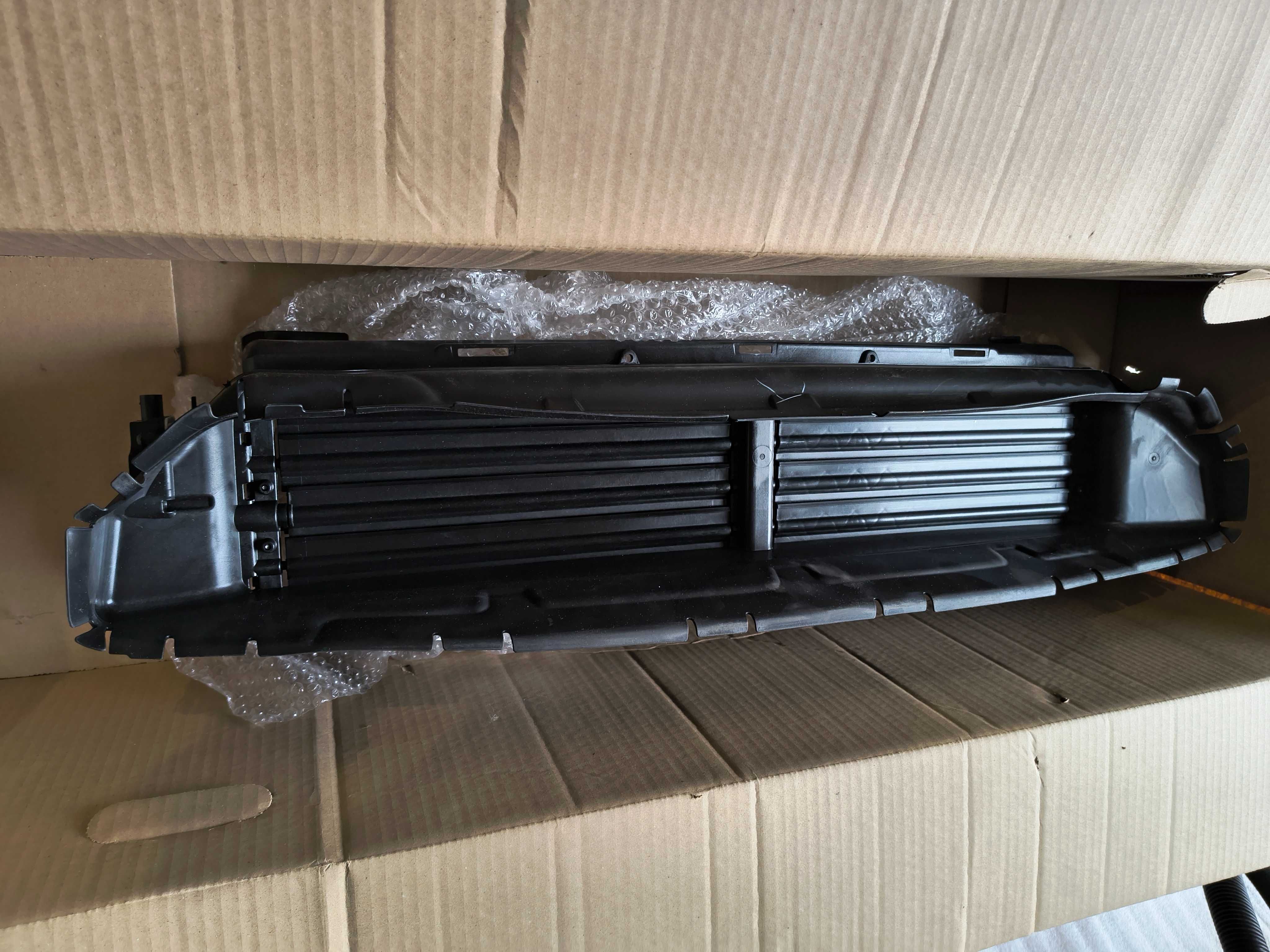 Kierownica aktywny wlot powietrza dol V40 Volvo OE 314.254.19 NOWY ORG