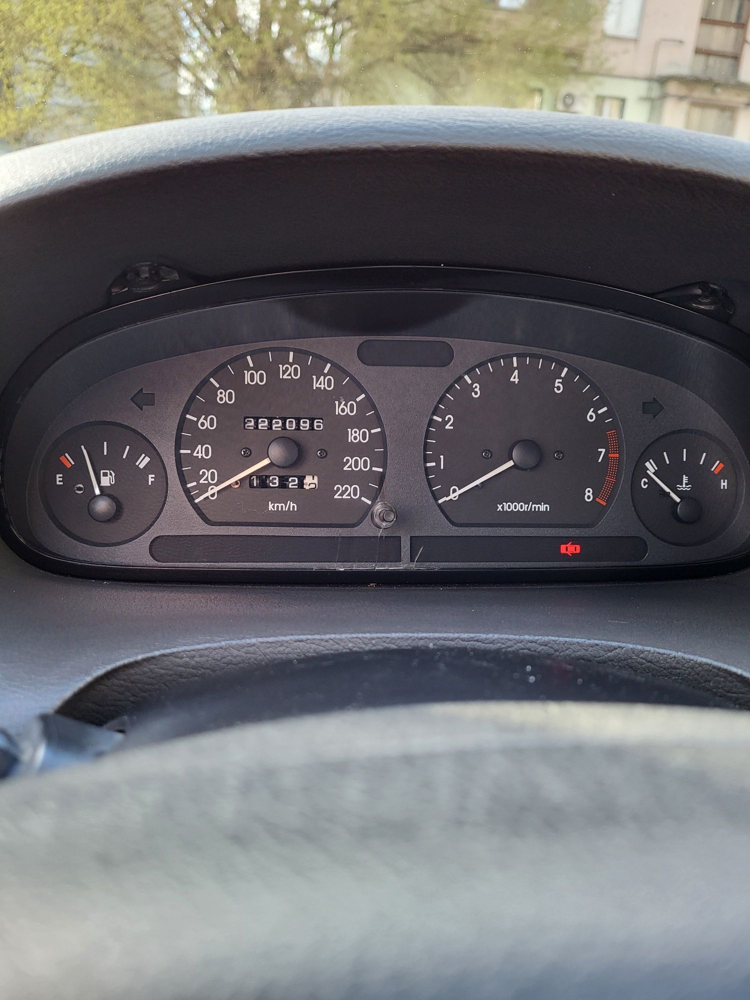 Daewoo nubira  1.6  газ бензин  98 г.