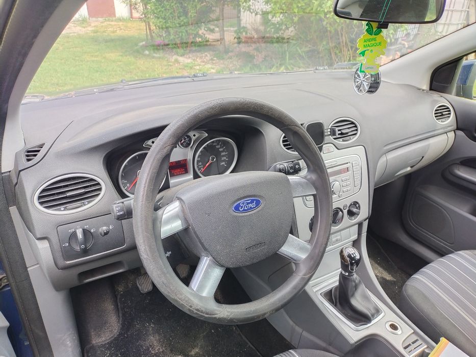 Ford Focus                       .