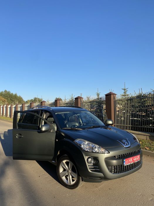 Peugeot 4007, 2010 рік