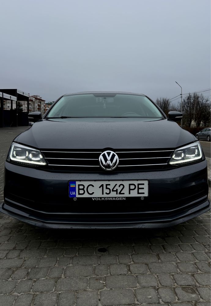 Volkswagen Jetta 1.8 TSI 2015  (Джета )