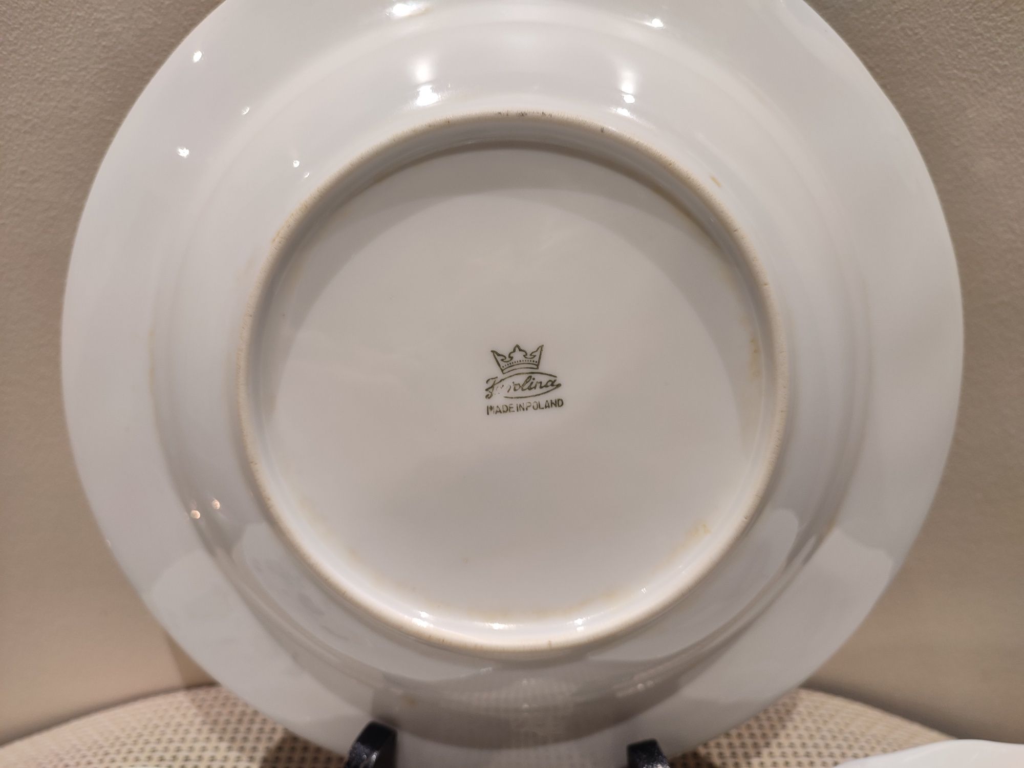 Śliczny zestaw czterech talerzy głębokich porcelana Karolina