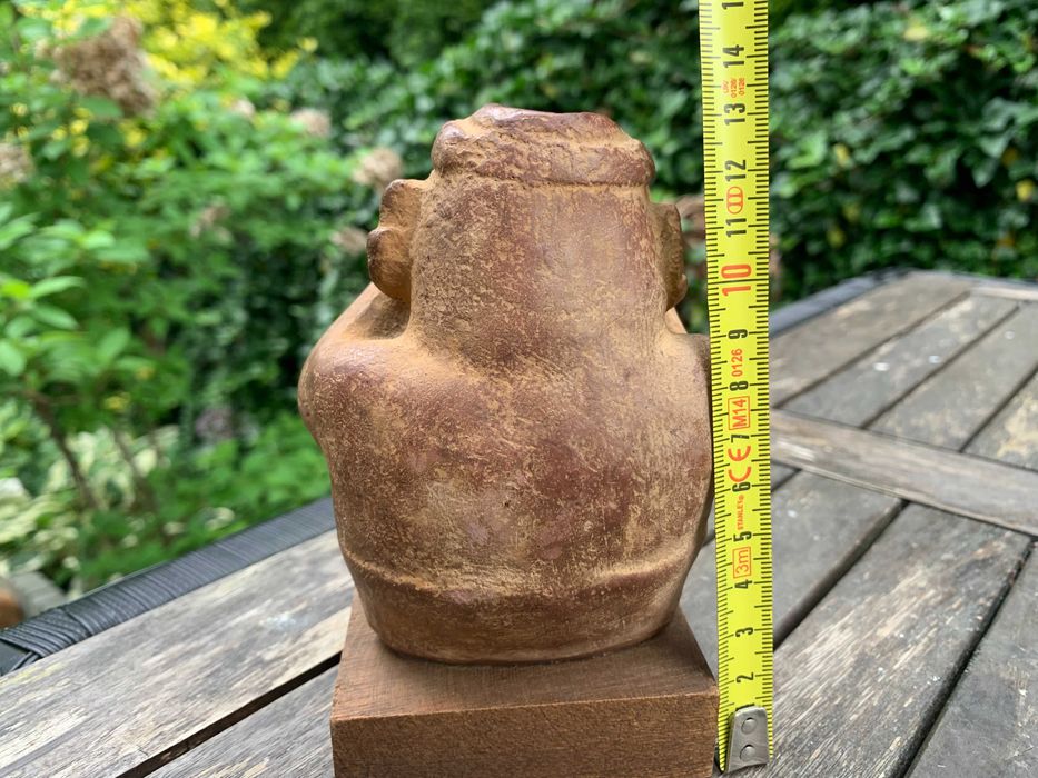 zeźba stara stuteetka funeralna,  prekolumbijska Meksyk, replika