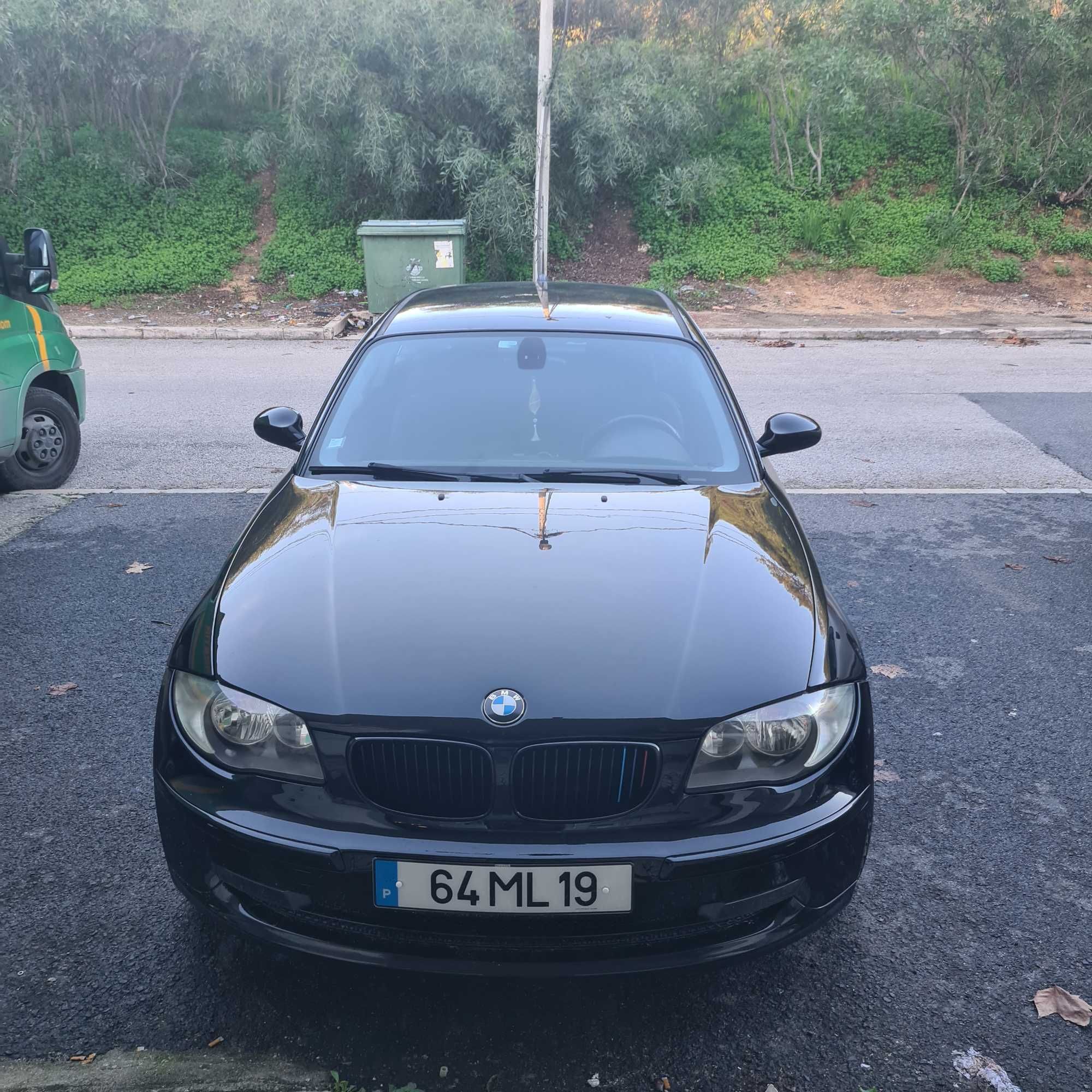 BMW serie 1 ( 118d )  2.0  140 Cv