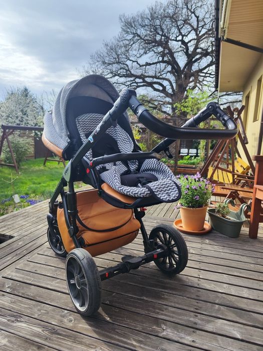 Wózek 3 w 1 Anex Sport. Gondola, spacerówka, fotelik kiddy Evolution 2