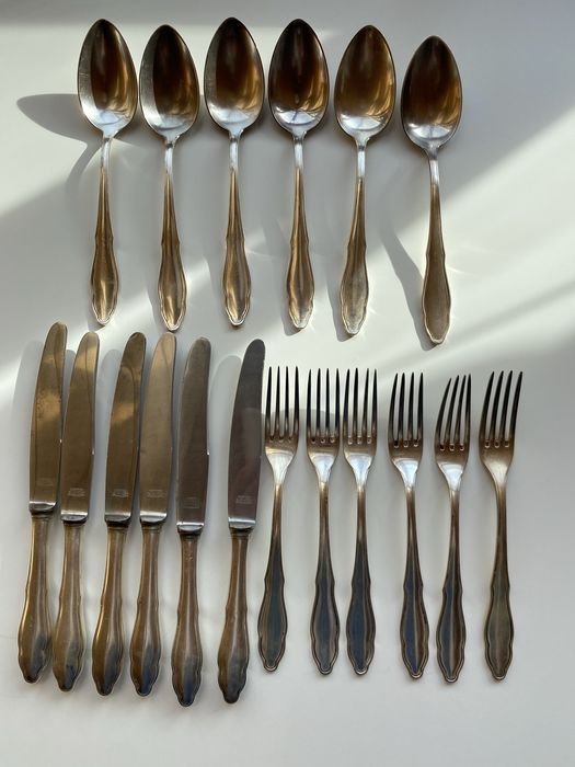 Sztućce posrebrzane  18 szt dla 6 osób