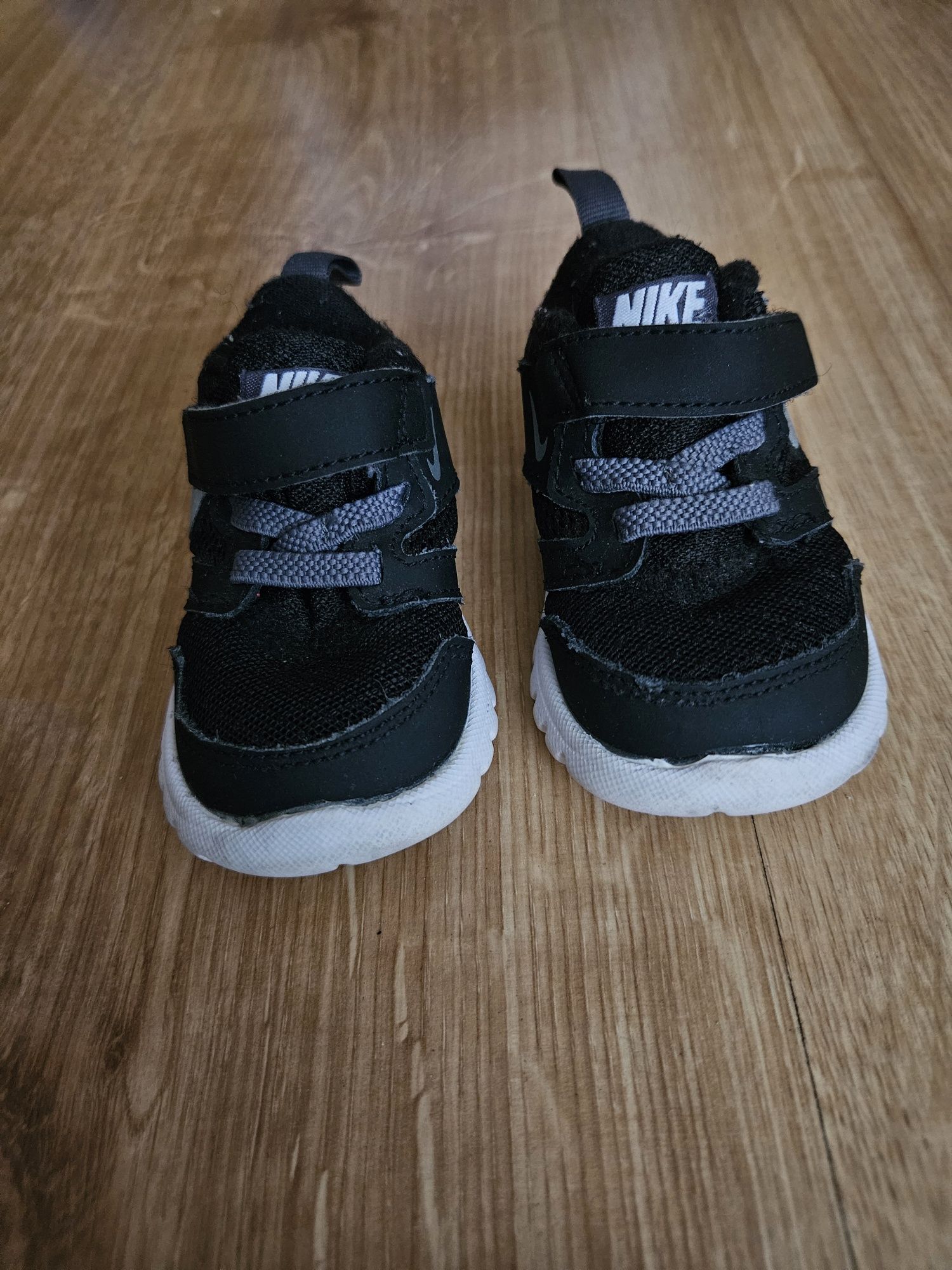 Buty nike 18.5 chłopięce