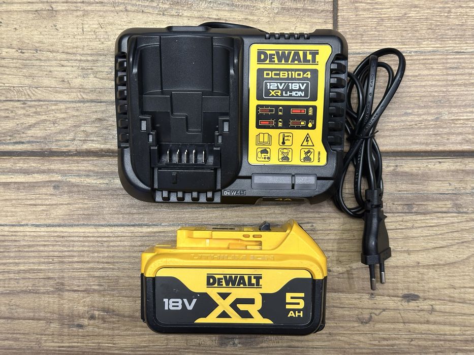 [Zestaw] Ładowarka DCB1104 DeWalt | bateria akumulator 18V 5AH 2024r.